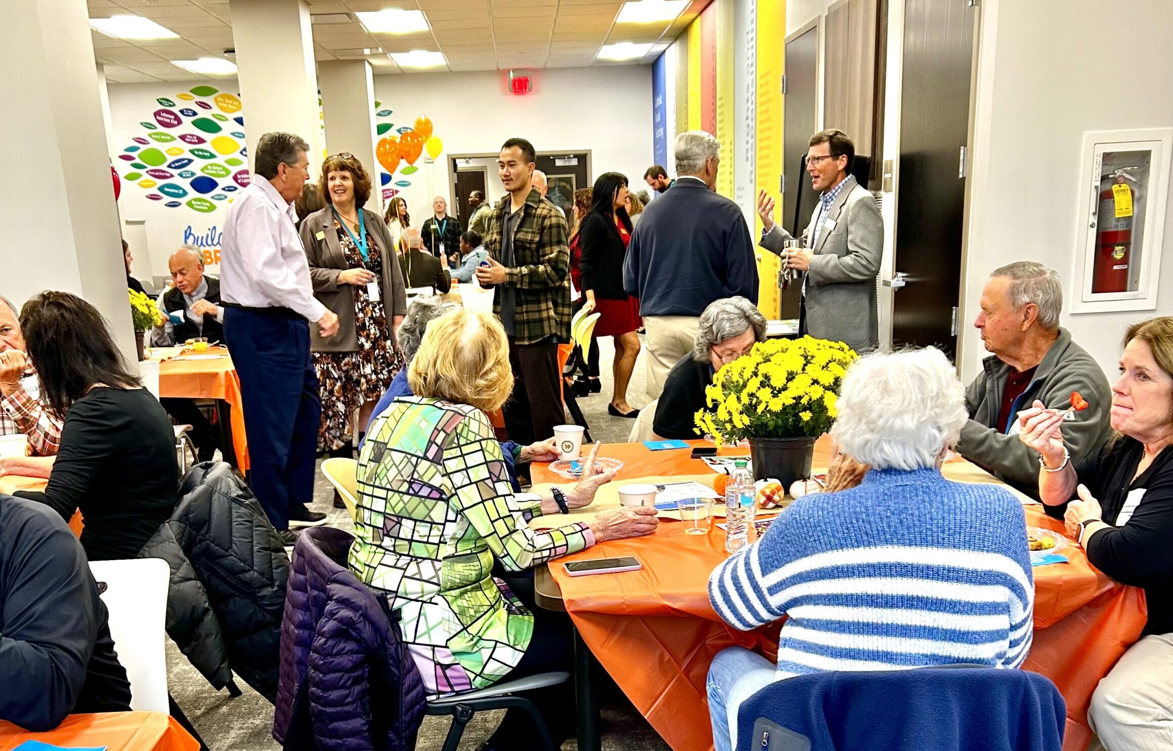 Group longshot volunteers helping the elderly
